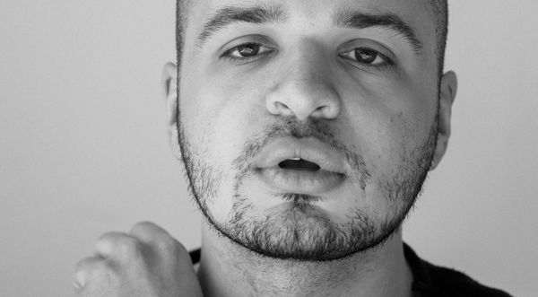 Julian karenga nakne øya foto ida gøytil edit