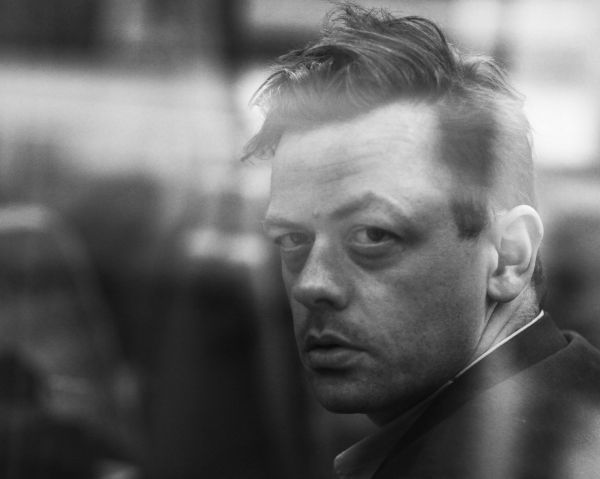 Simon stephens credit kevin cummins nationaltheatret edit2